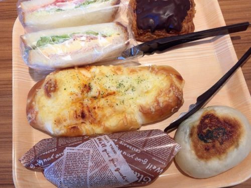 bledorのパン120円～140円