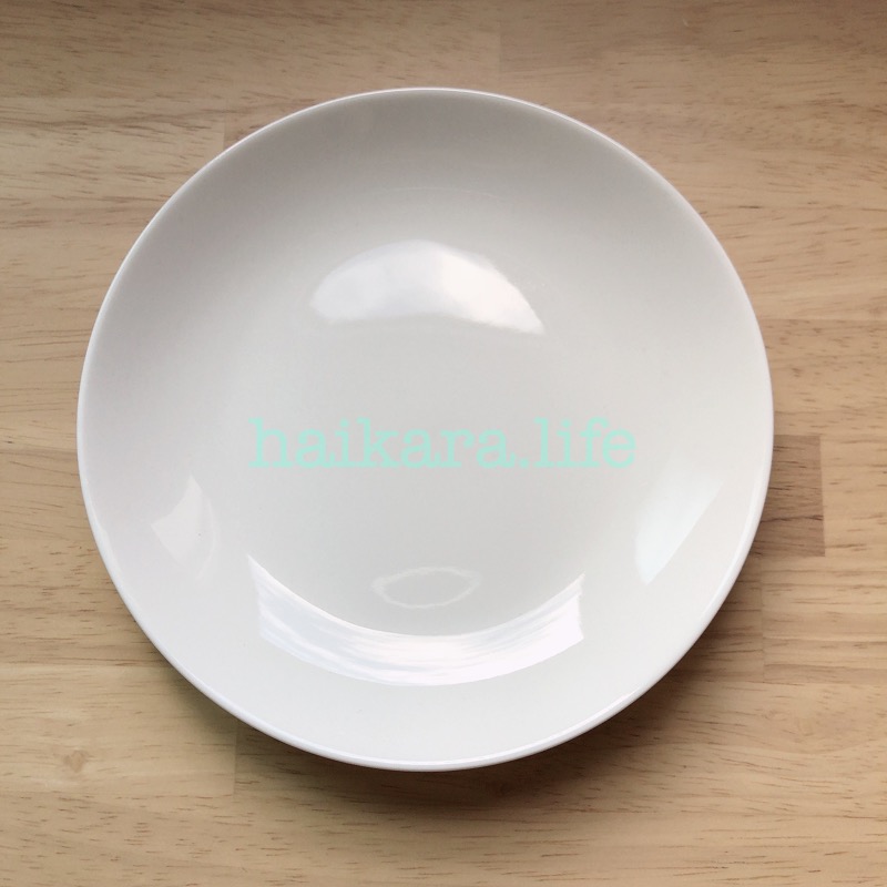 セリアでシンプルな白いお皿を購入